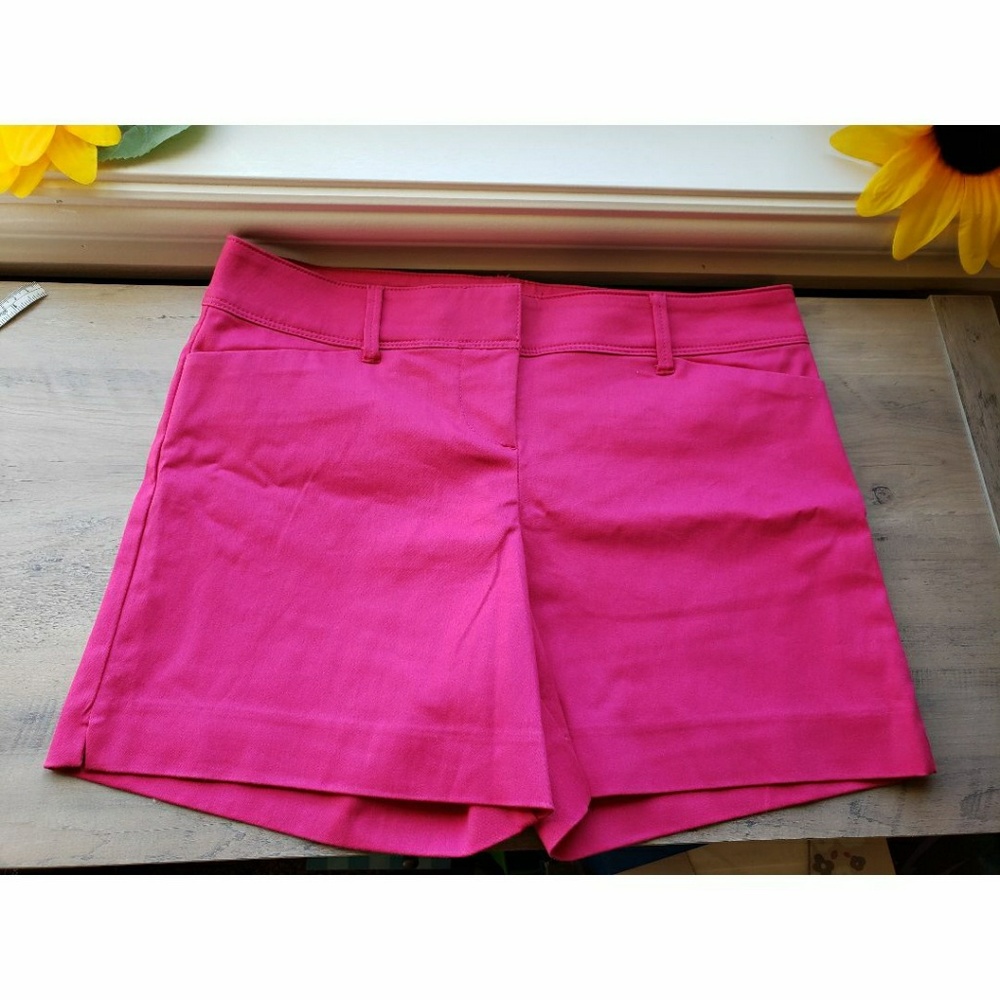 The Limited tailored shorts size 8